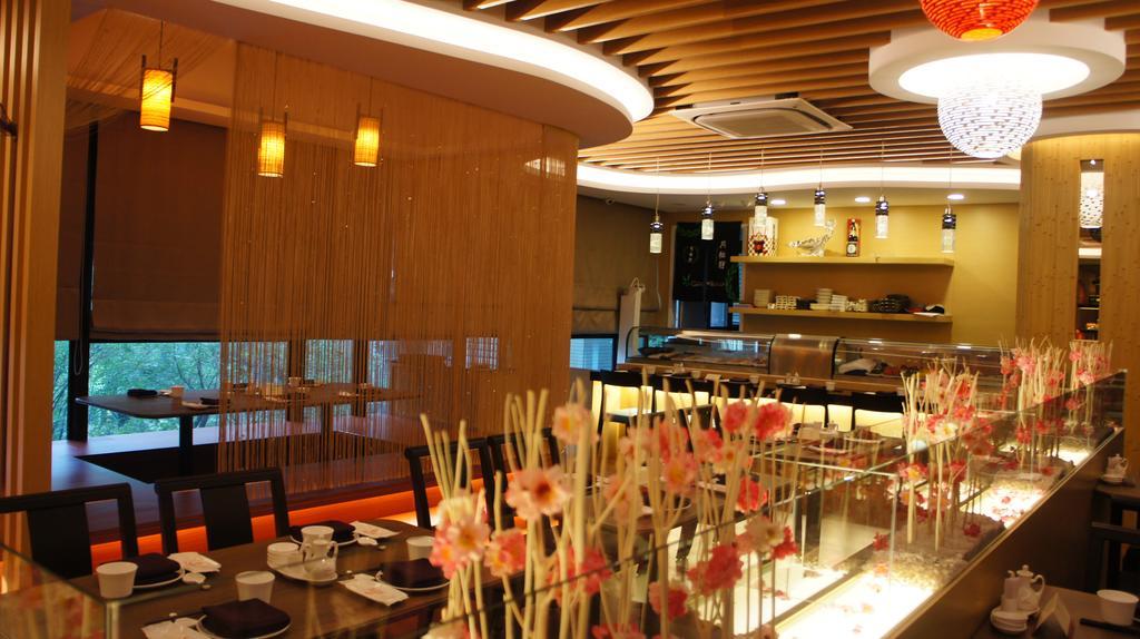 Happiness Inn Hotel Hsinchuang Exterior foto