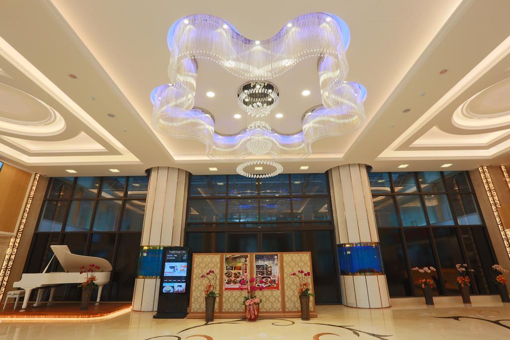 Happiness Inn Hotel Hsinchuang Exterior foto