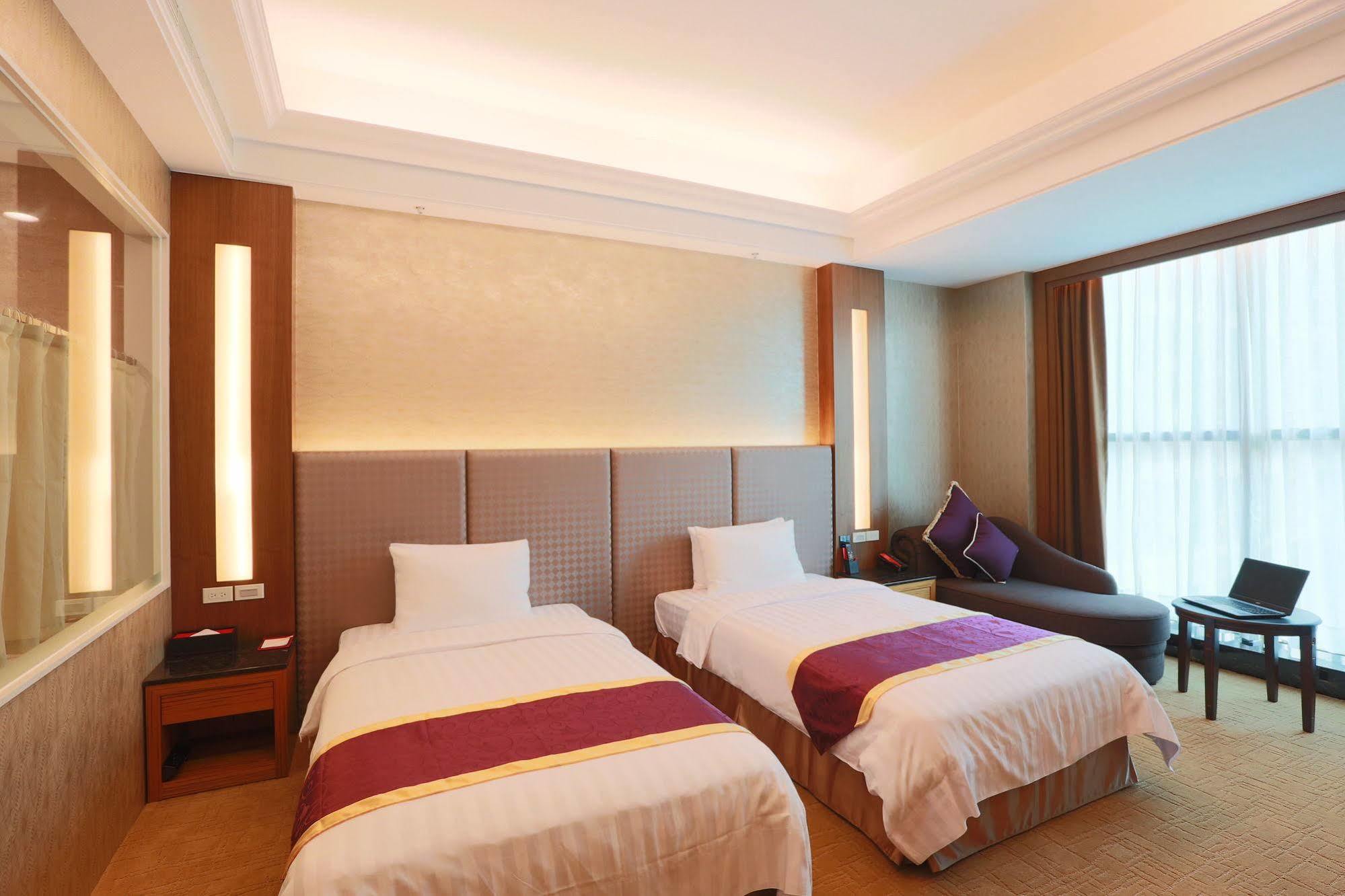 Happiness Inn Hotel Hsinchuang Exterior foto
