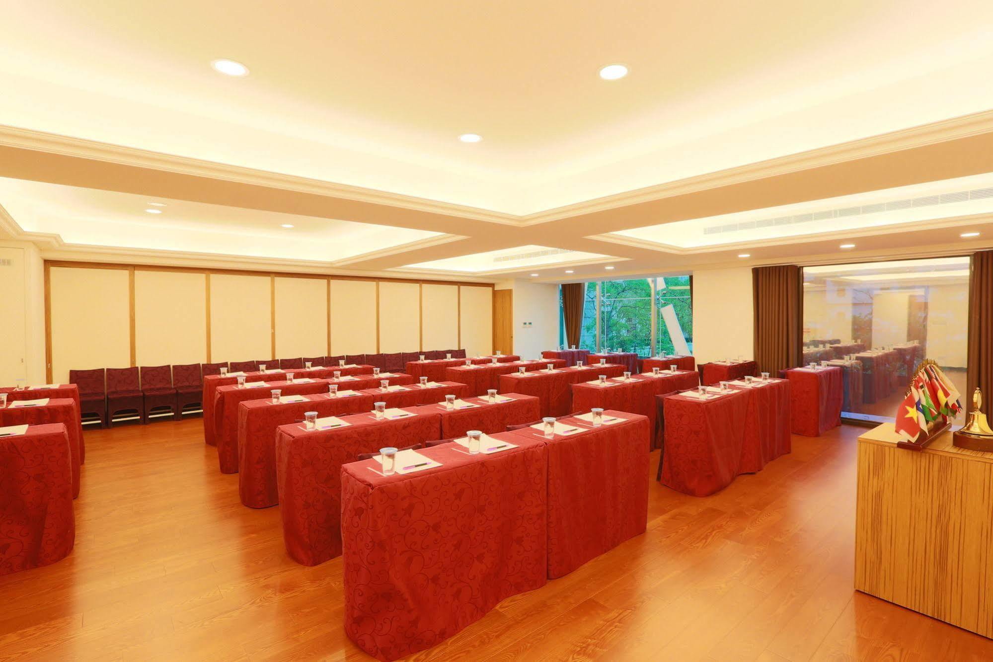 Happiness Inn Hotel Hsinchuang Exterior foto